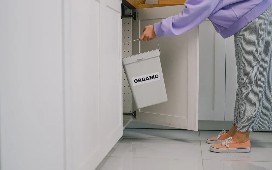 Compostable Garbage Bags: What the Label Means and Where They Go